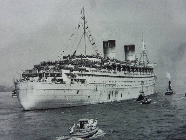 Image result for queen elizabeth ship  1930s