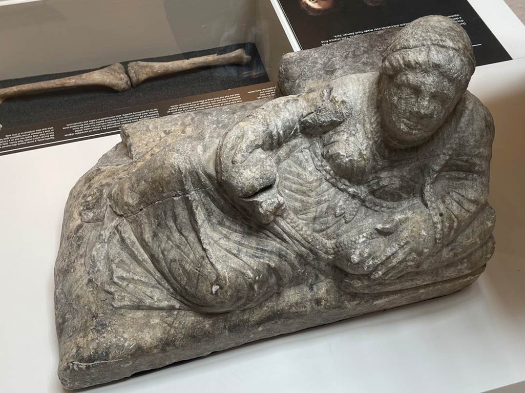 A close-up of a statue
Description automatically generated