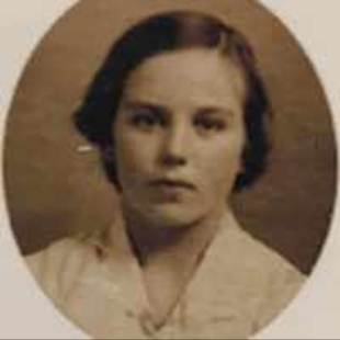 A close-up of a person
Description automatically generated